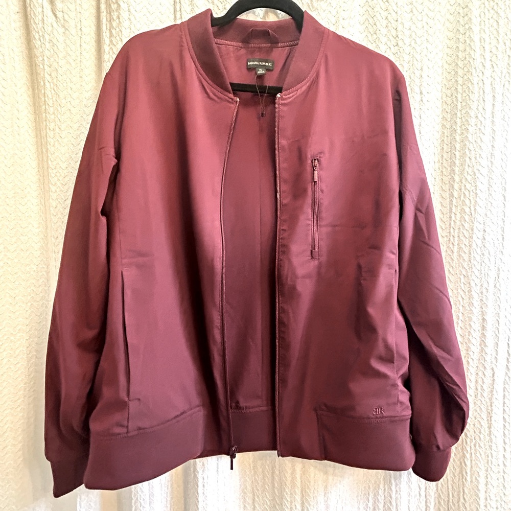 ⭐️ NWOT - Banana Republic Women’s Flyweight Bomber Jacket